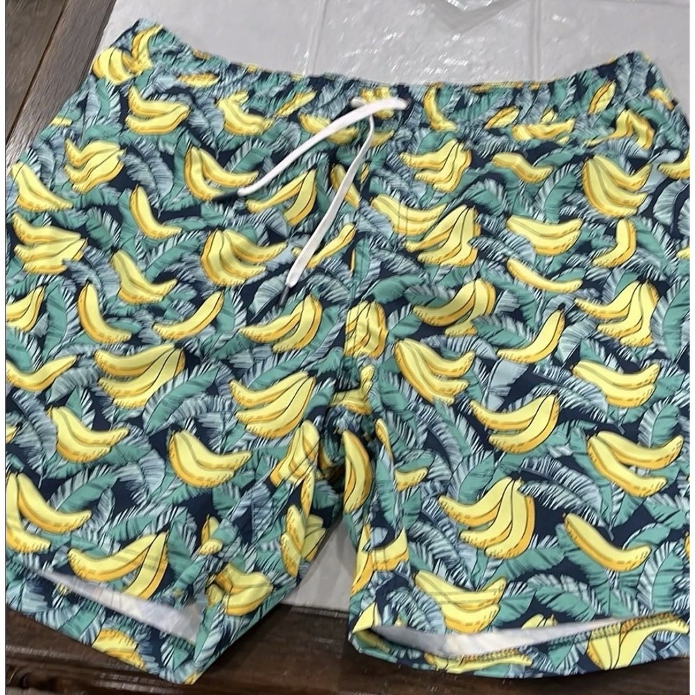 Resort Swim Trunks Mens XL Blue Banana Print  4-Way Stretch Quick Dry UPF 50